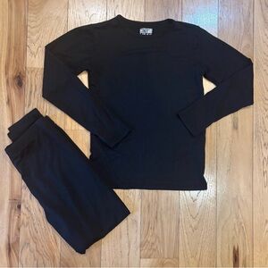 32 Degrees Kids Black Thermal Base Layer Set - Long Sleeve Shirt and Pants